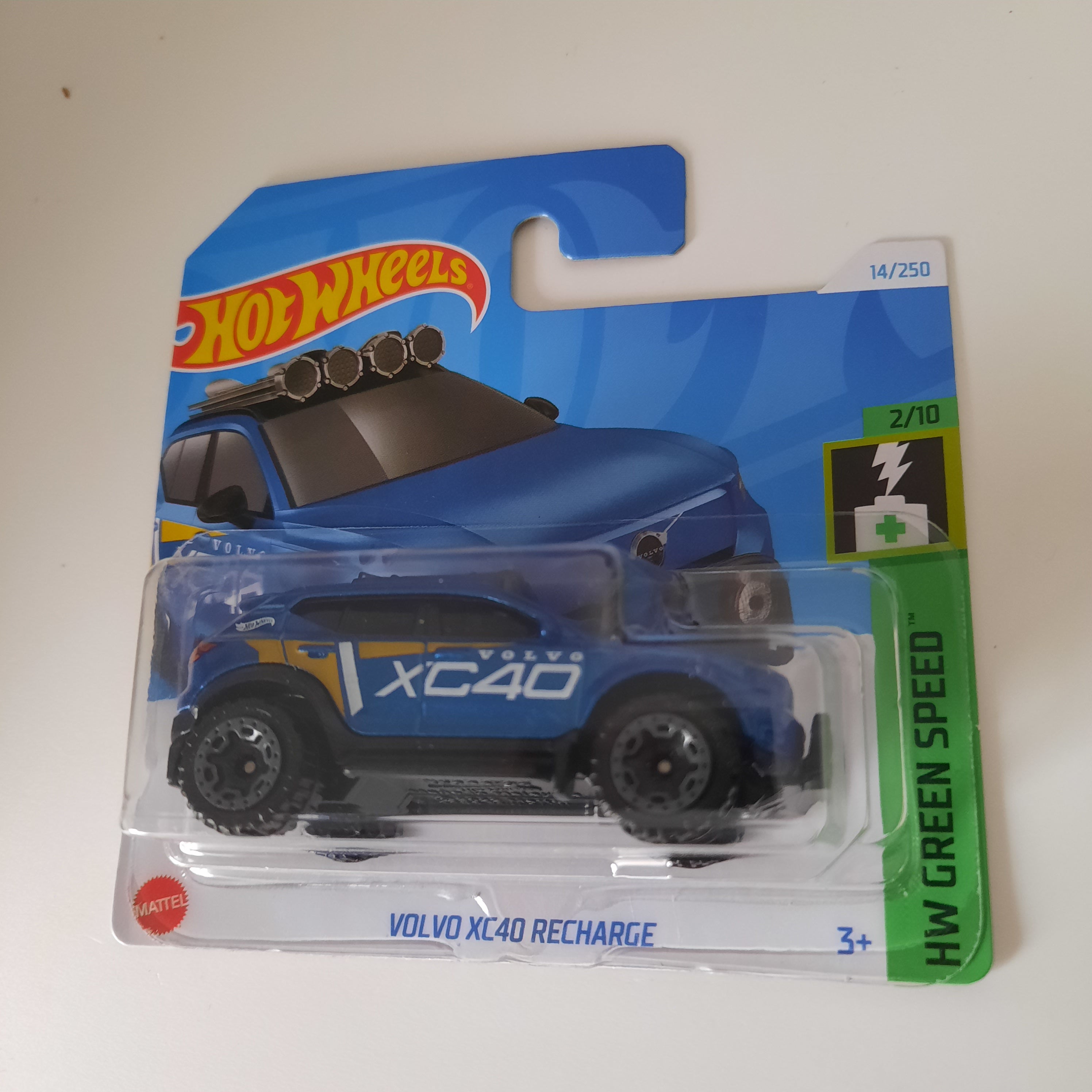 14/250 Volvo XC40 Recharge HW Green Speed 2/10 Hot Wheels 2024