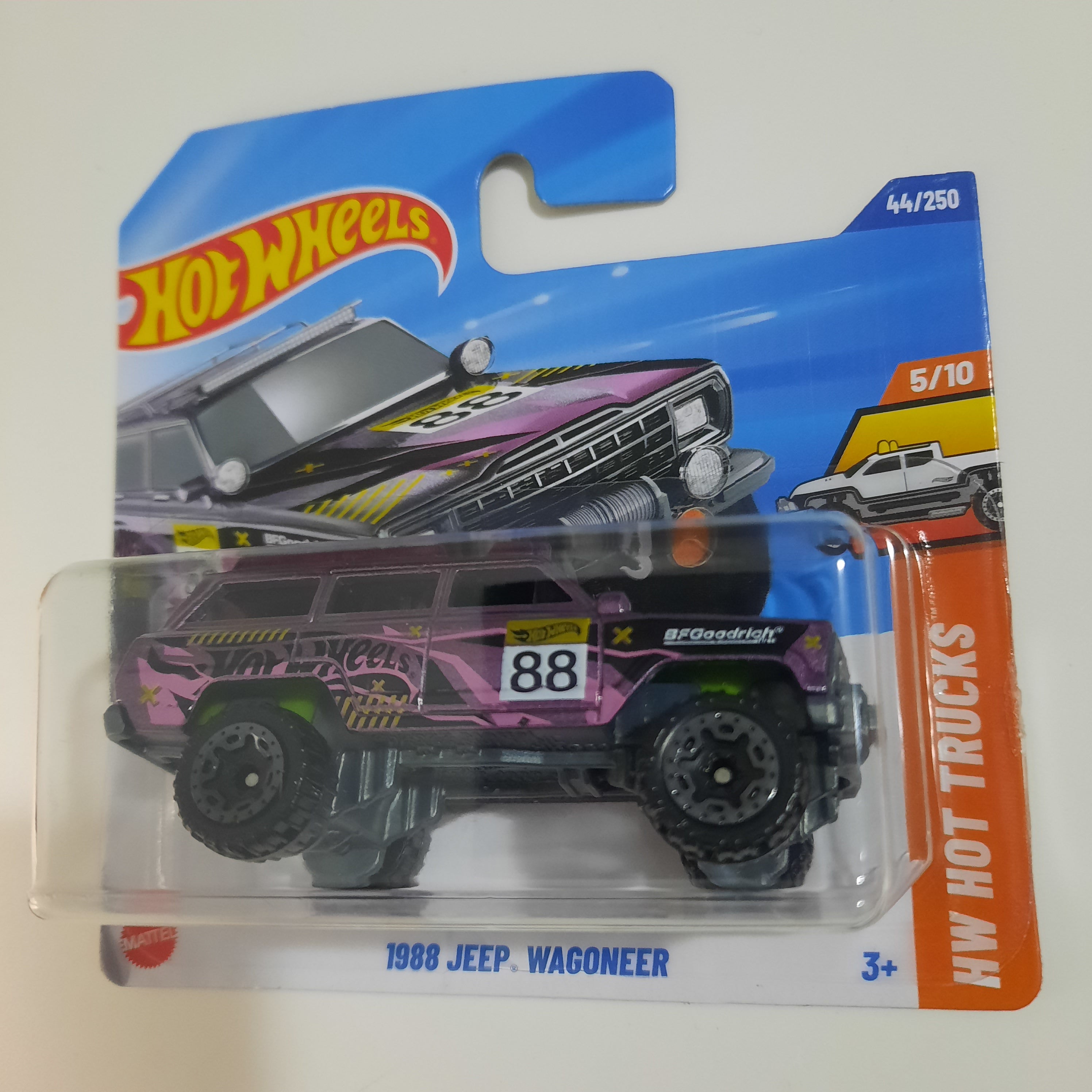 44/250 1988 Jeep Wagoneer HW Hot Trucks 5/10 Hot Wheels 2025