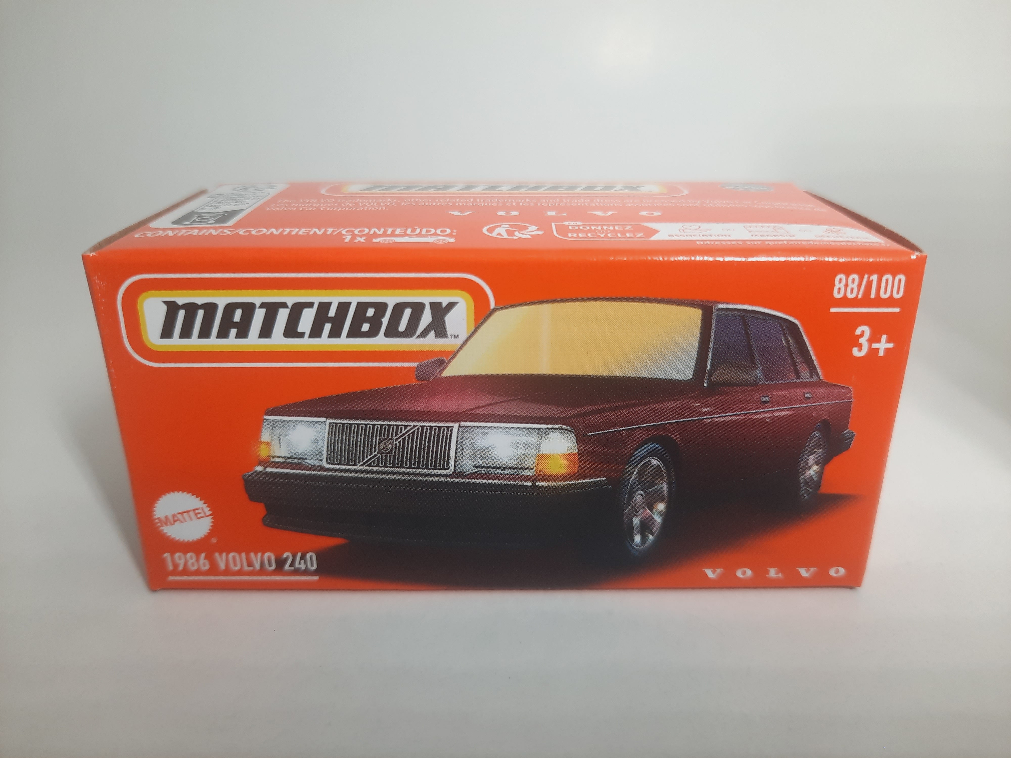 1986 Volvo 240 88/100 Matchbox 2024
