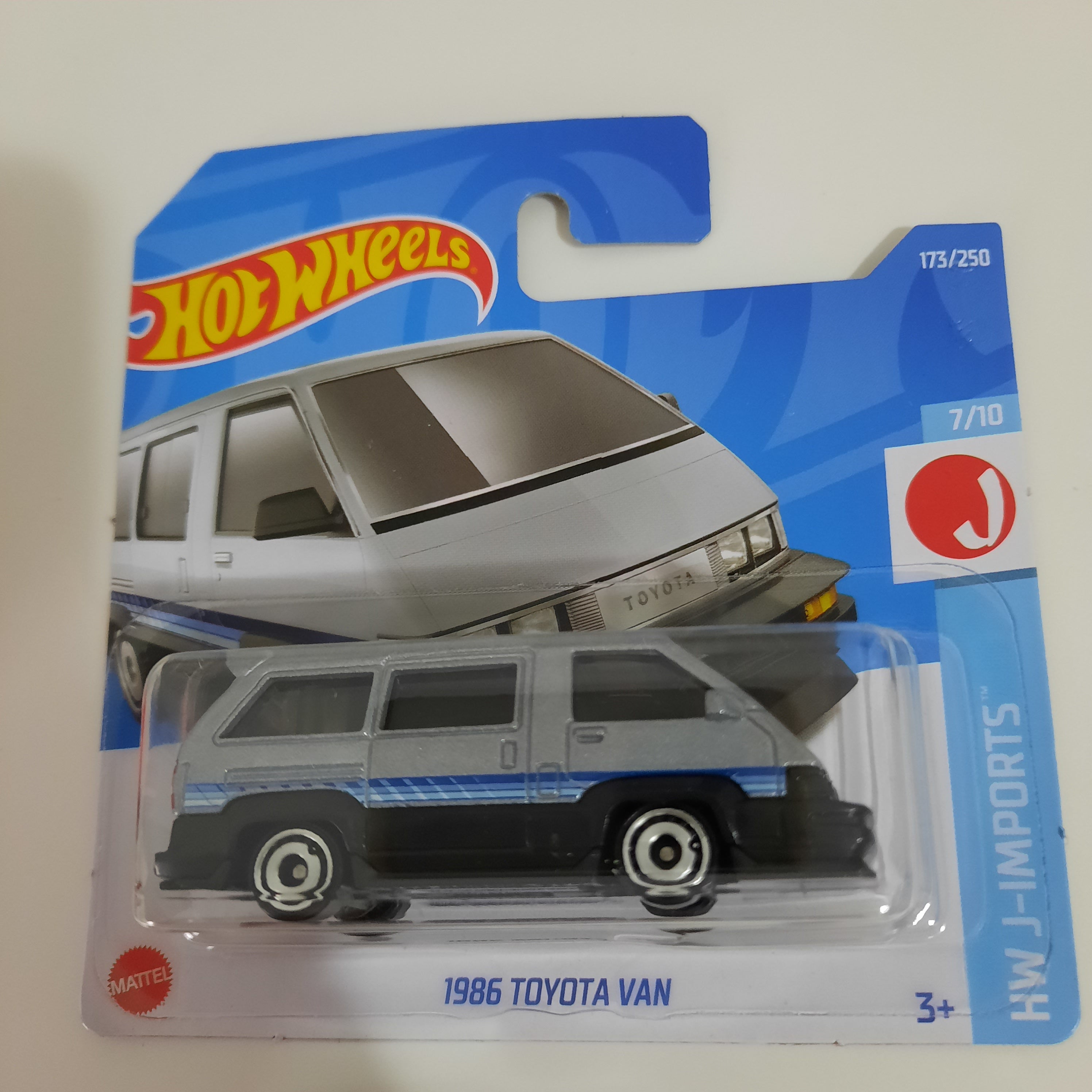173/250 1986 Toyota Van HW J-Imports 7/10 Hot Wheels 2022