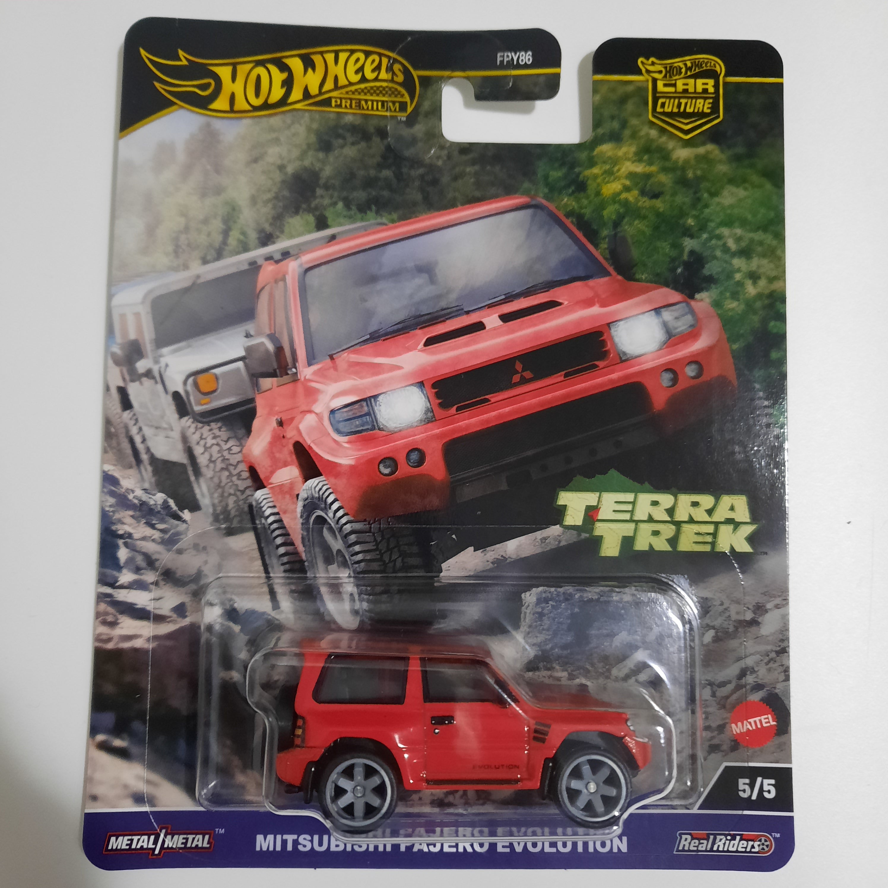 Terra Trek Mitsubishi Pajero Evolution 5/5 Hot Wheels Premium 2024