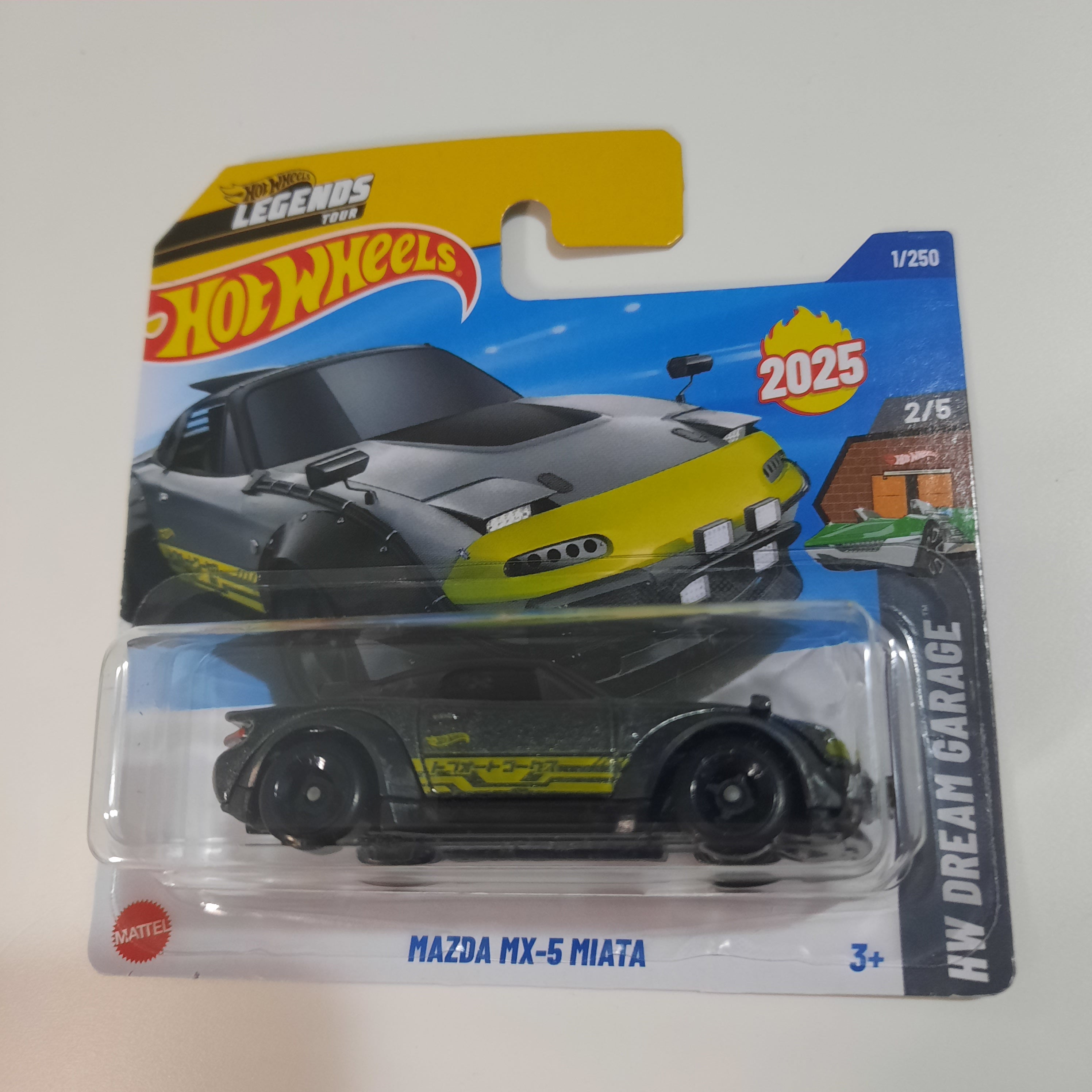 1/250 Mazda MX-5 Miata HW Dream Garage 2/5 Hot Wheels 2025