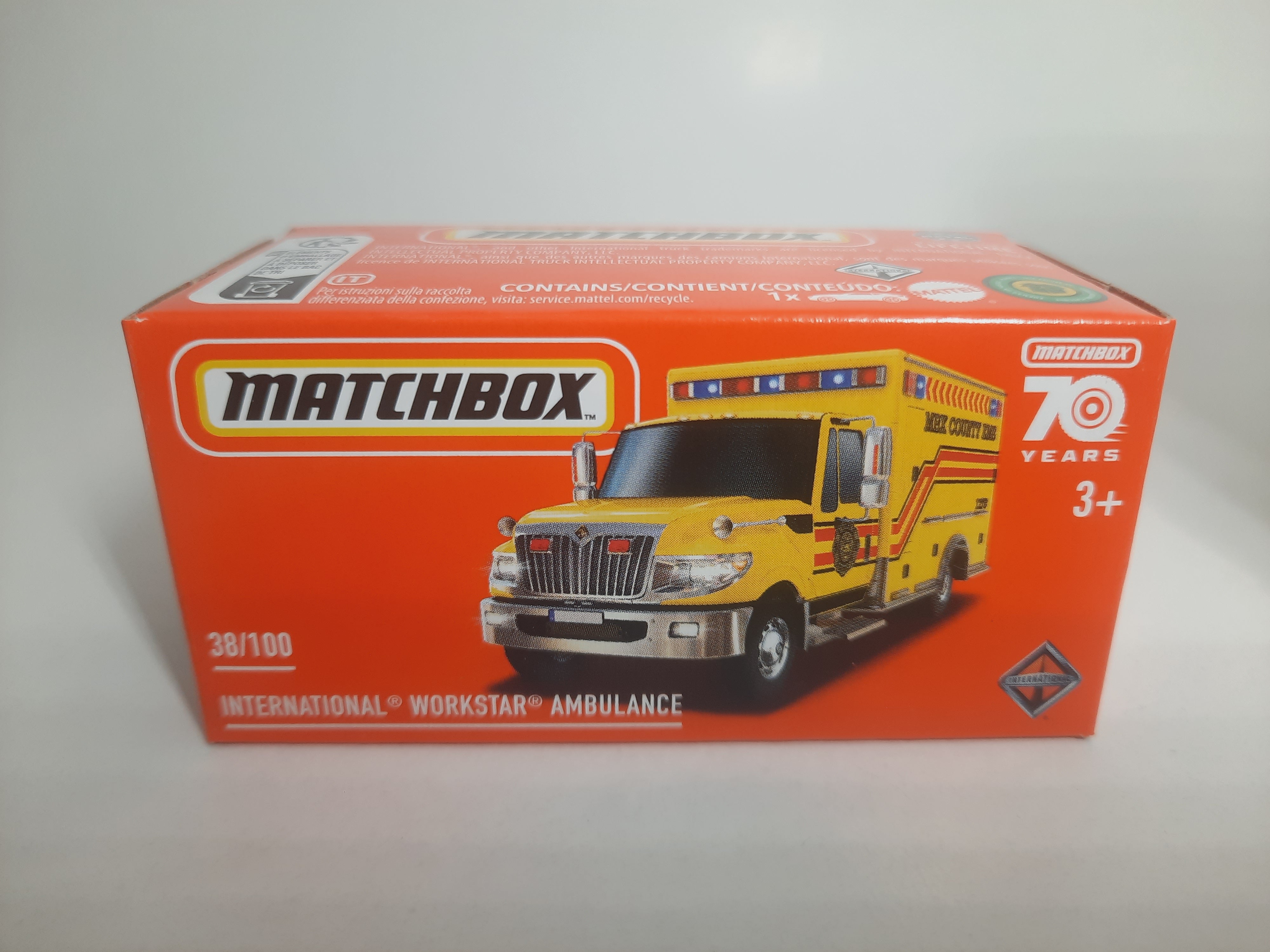 International Workstar Ambulance 38/100 Matchbox 2024
